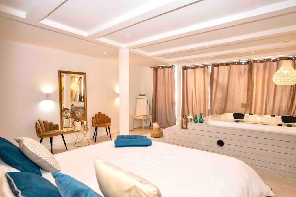 Luxuryvilla With Private Heated Pool And Spa 7P Quarteira Bagian luar foto