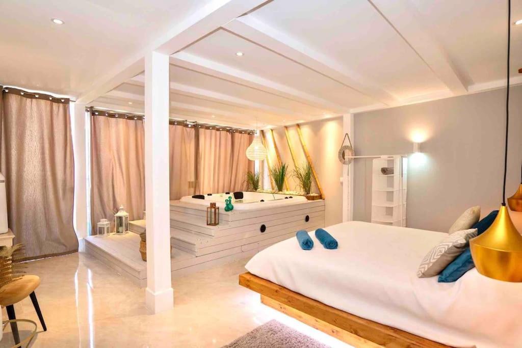 Luxuryvilla With Private Heated Pool And Spa 7P Quarteira Bagian luar foto