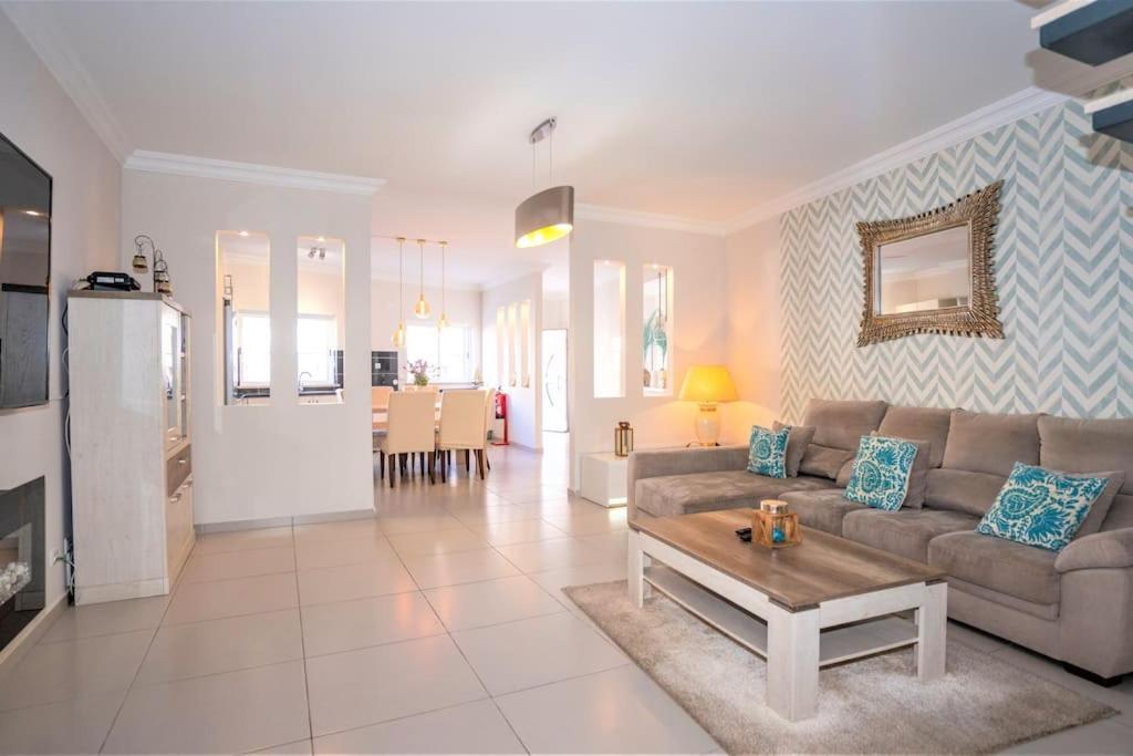 Luxuryvilla With Private Heated Pool And Spa 7P Quarteira Bagian luar foto